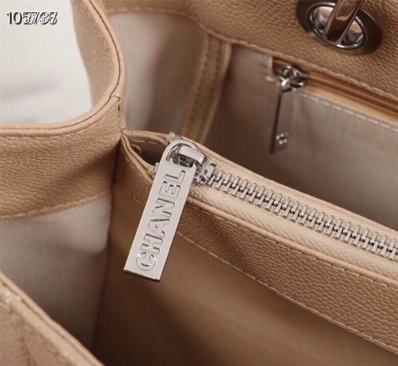 Ch**el shopping bags